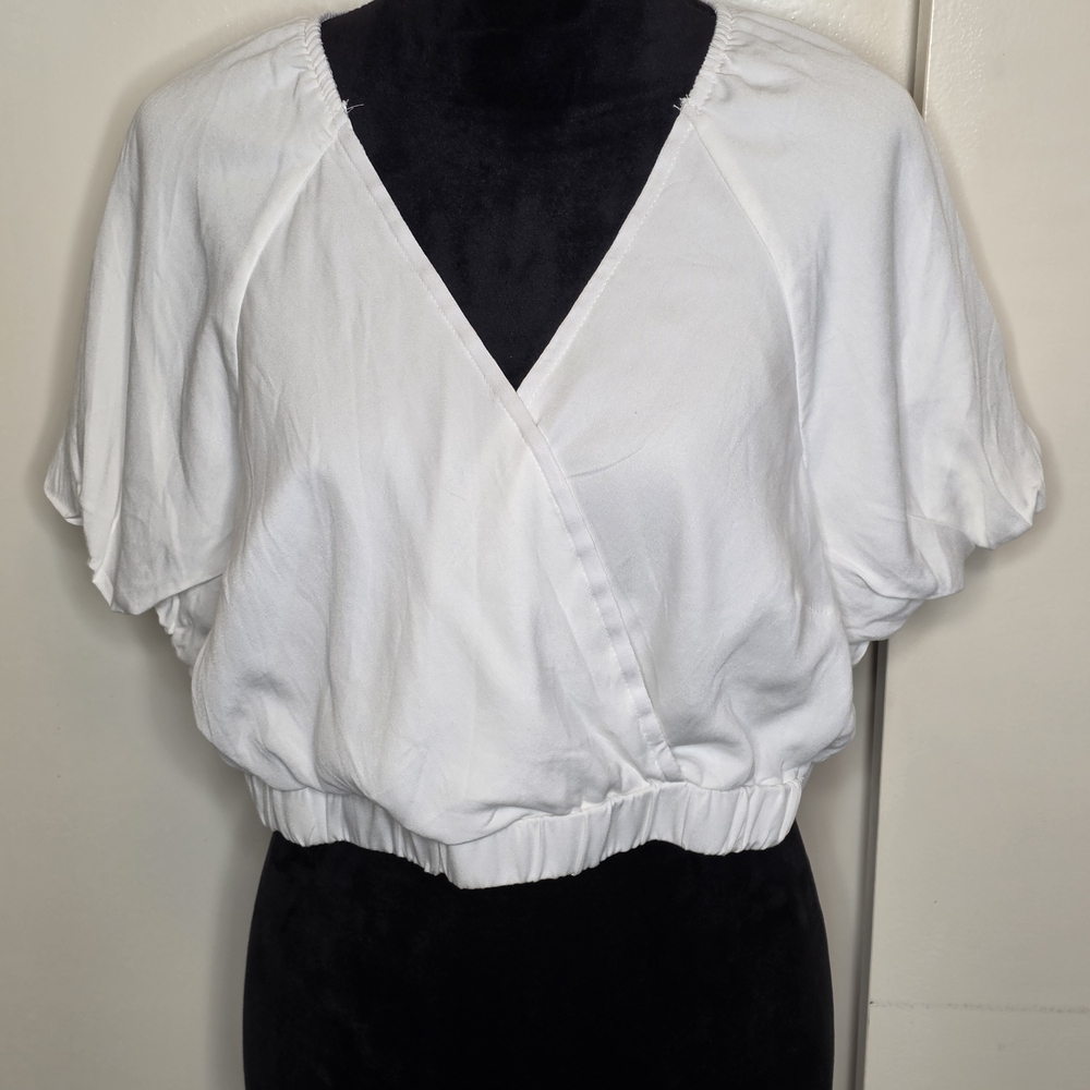 Merokeety White Crossover Crop Top NWT SZ. L